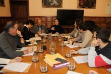 La Junta de Gobierno Local aprueba el convenio con la FAVPA para la organización del ‘Entierro del Sardina’ por 2.200 euros.