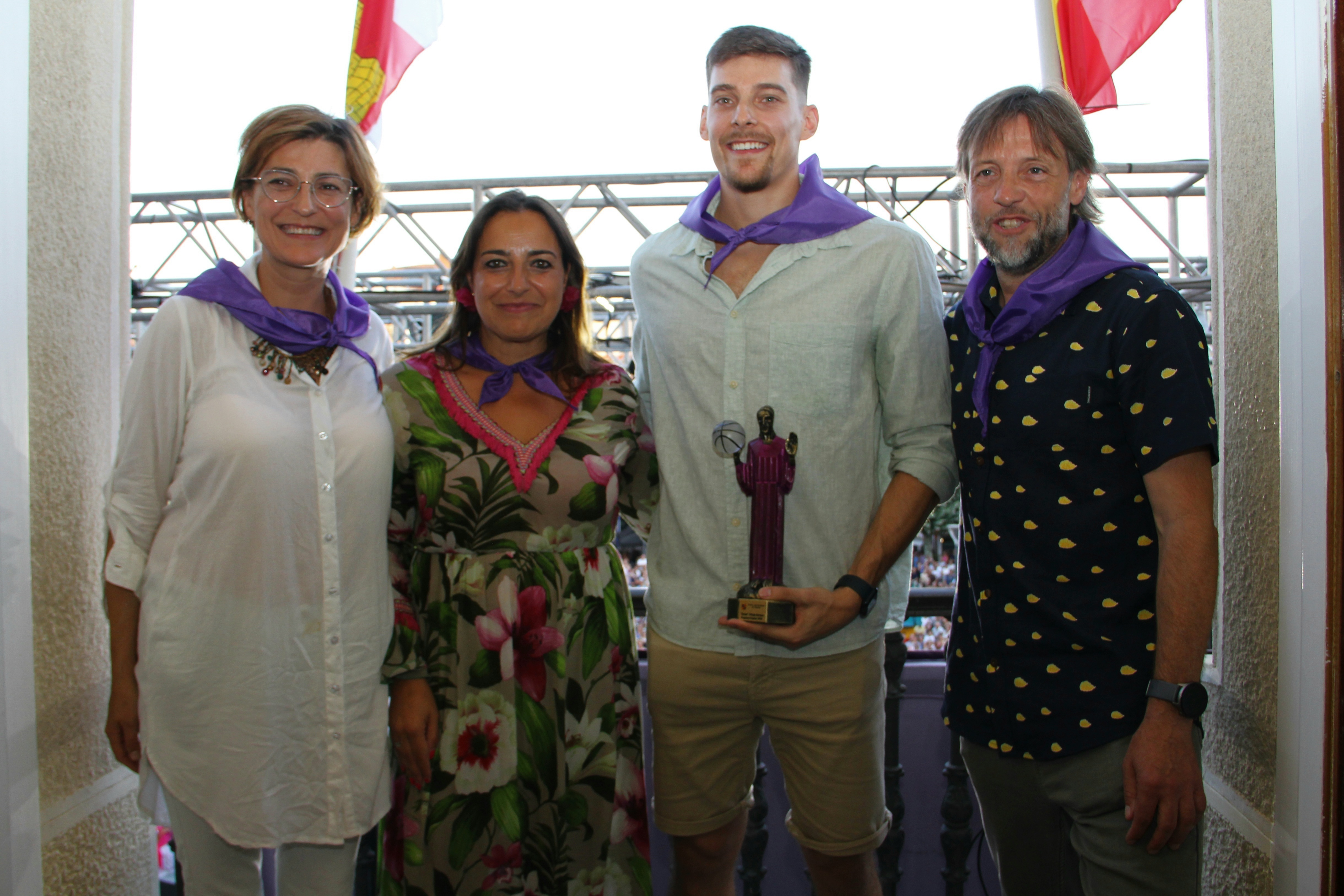 El capitán del Zunder Palencia fue el encargado de ofrecer el Pregón Popular de San Antolín.
