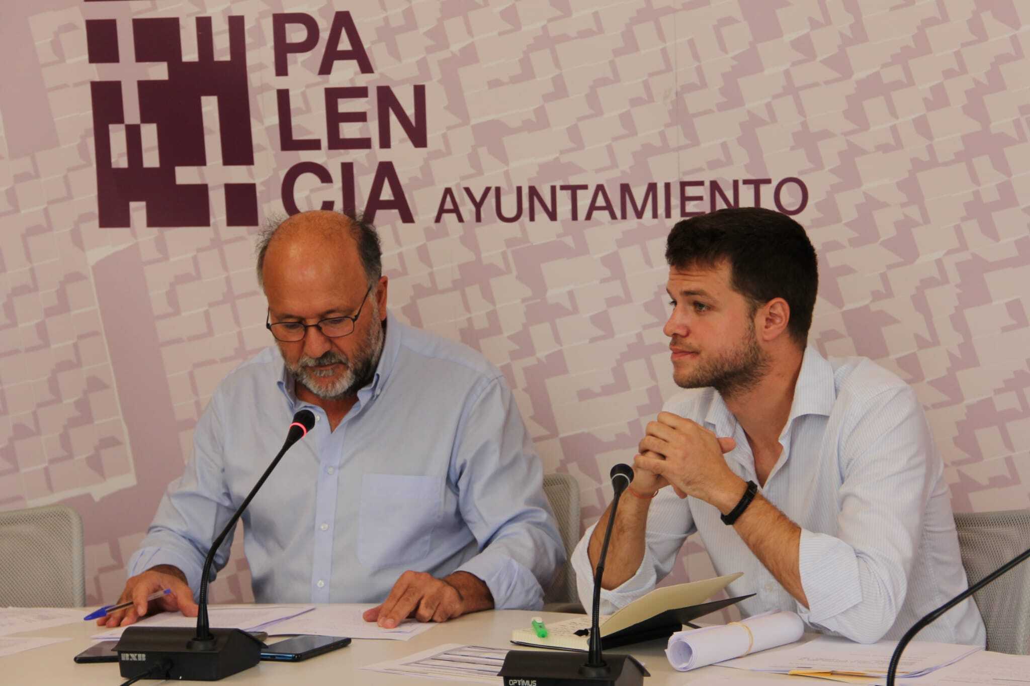 Un momento de la rueda de prensa ofrecida por los concejales de Hacienda y Urbanismo.