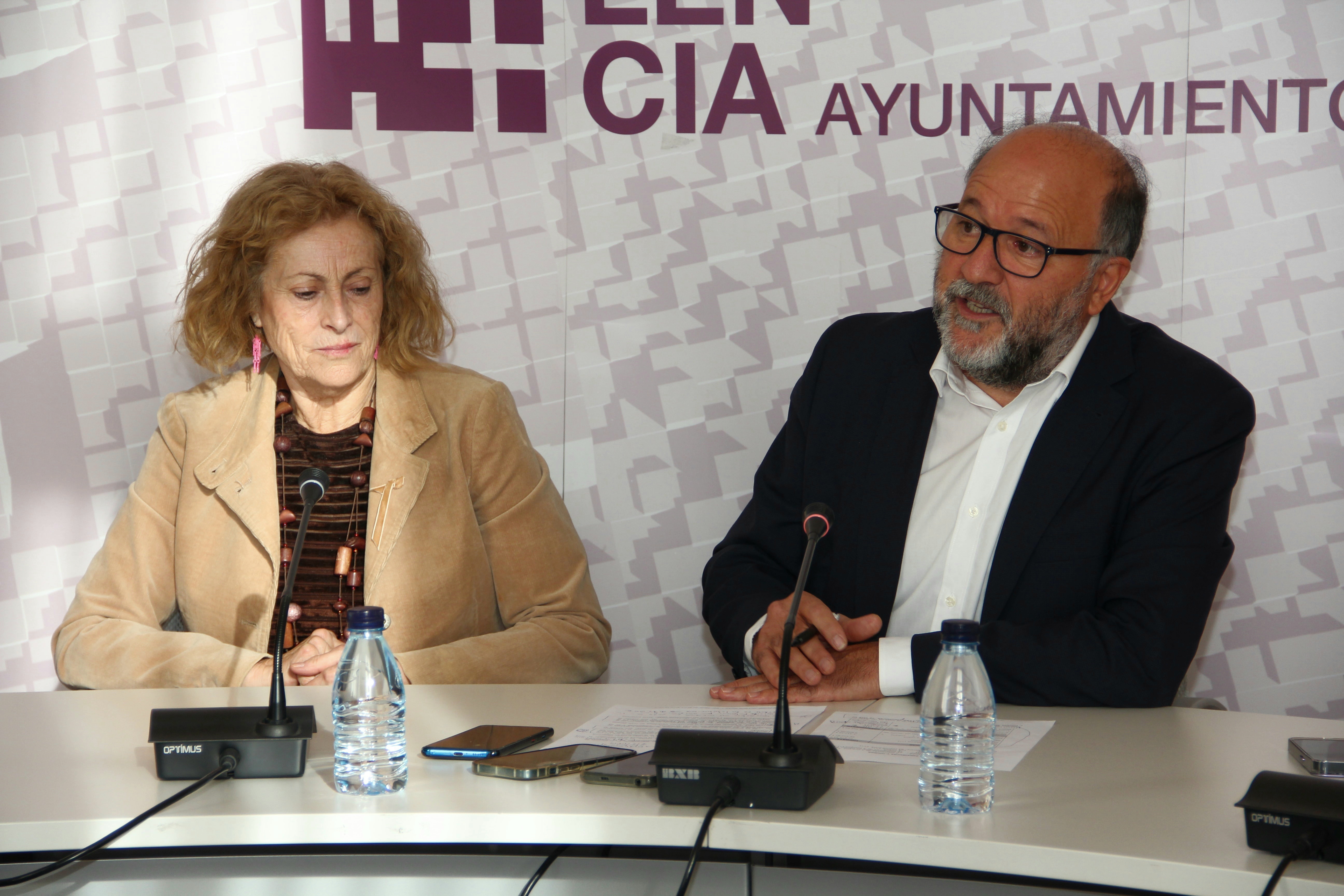 La ordenanza del cementerio anulará la necesidad de acuerdo unánime de los herederos.