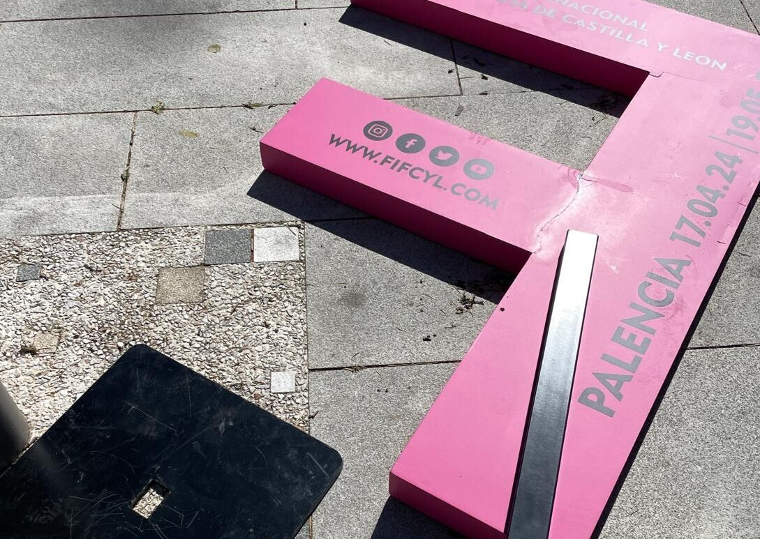 Desde el consistorio se lamenta que este fin de semana hayan sido destrozadas tres de ellas como consecuencia de actos vandálicos