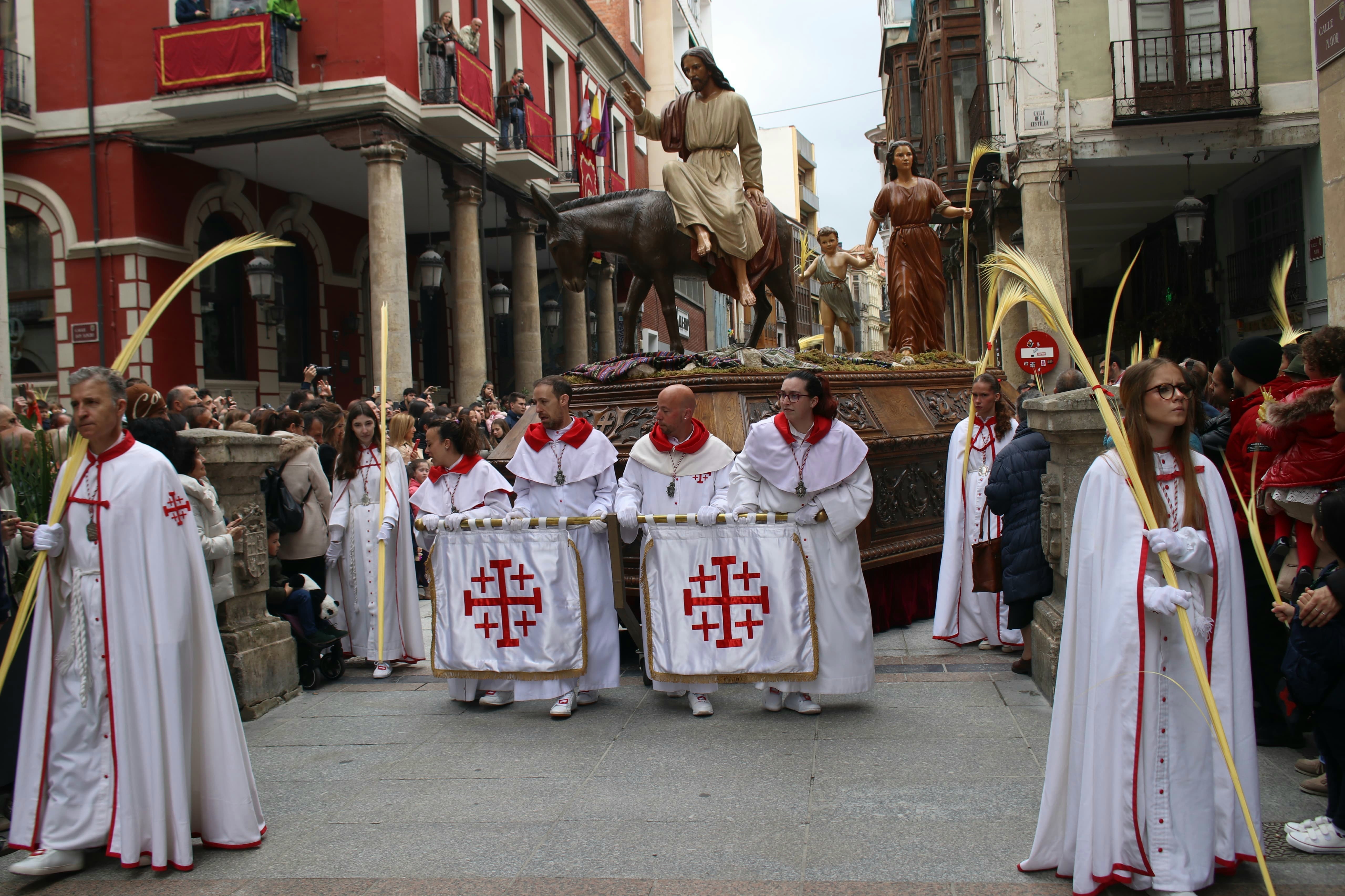 La Borriquilla a su paso por los Cuatro Cantones.