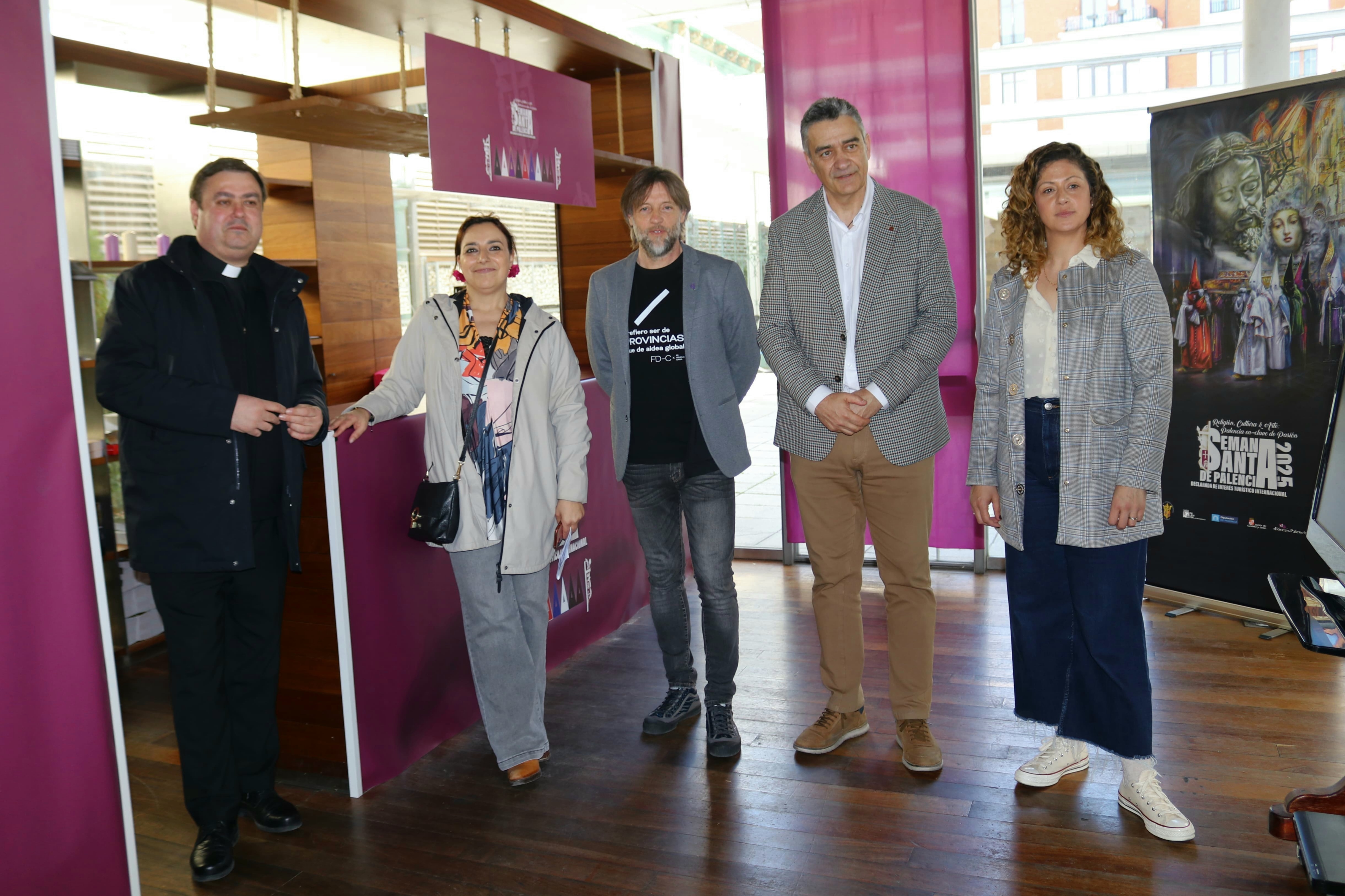 La alcaldesa, Miriam Andrés, asistió a la inauguración del Punto de Información. 