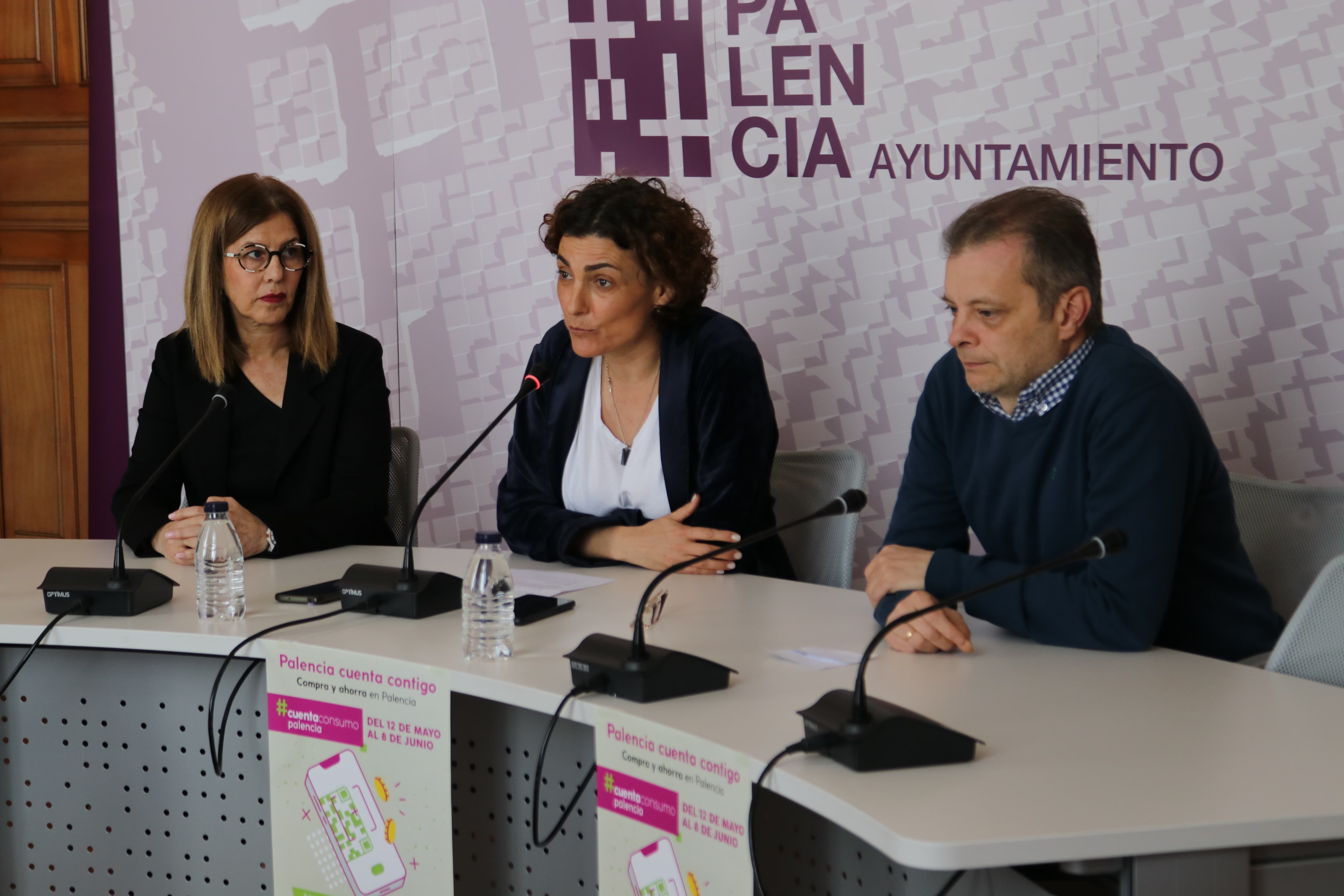 Un momento de la rueda de prensa celebrada en la sala de concejales de la Casa Consistorial. 