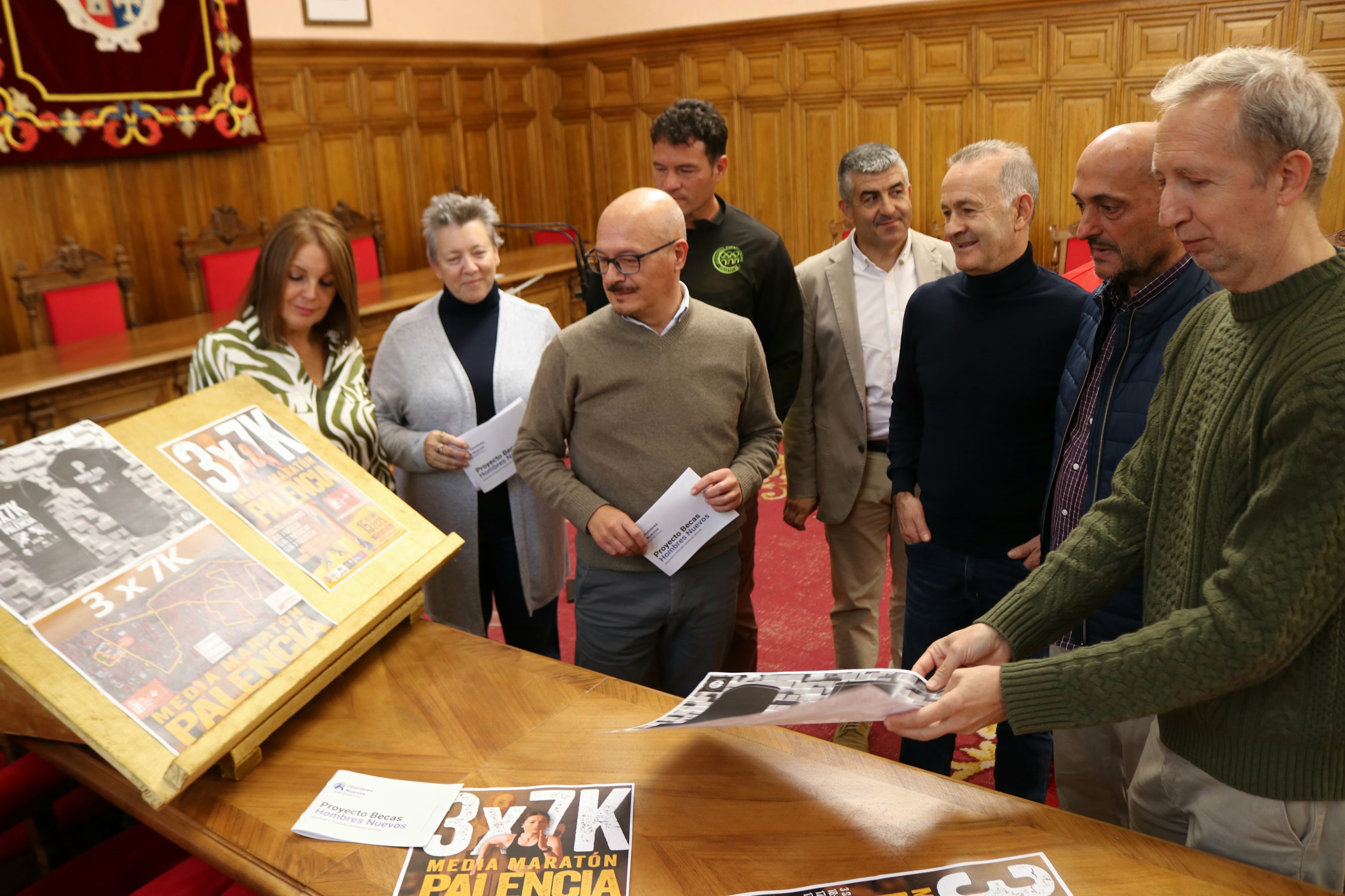 Organizada por el PMD y los clubes de atletismo Cuatro Cantones, Puentecillas, Corriendo por Palencia y RunvaSport, con la colaboración del Campus de Palencia, contará con un circuito homologado por la RFEA. 