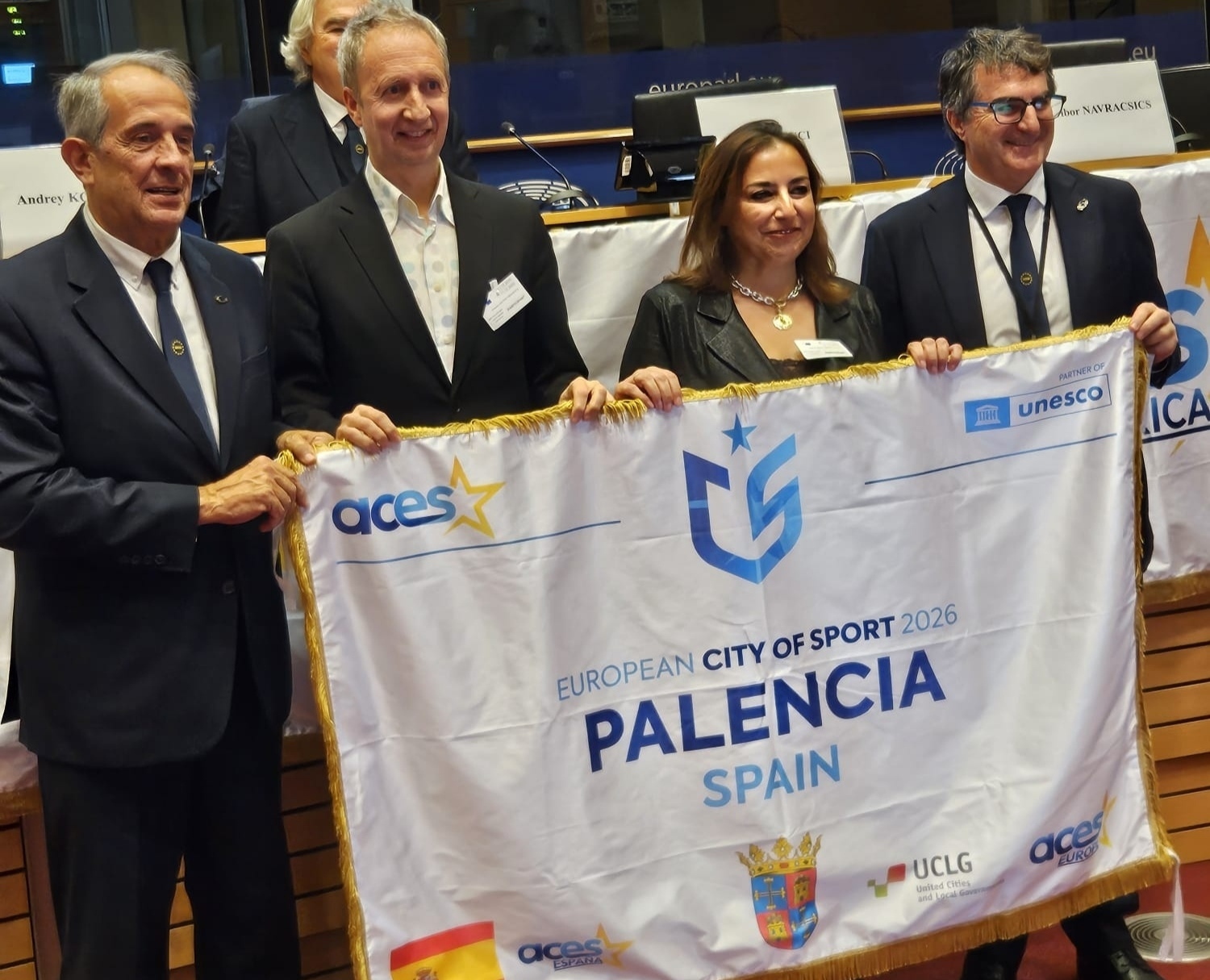 La alcaldesa de la ciudad, Miriam Andrés, subraya que "hoy no celebramos un premio institucional, celebramos una victoria colectiva".