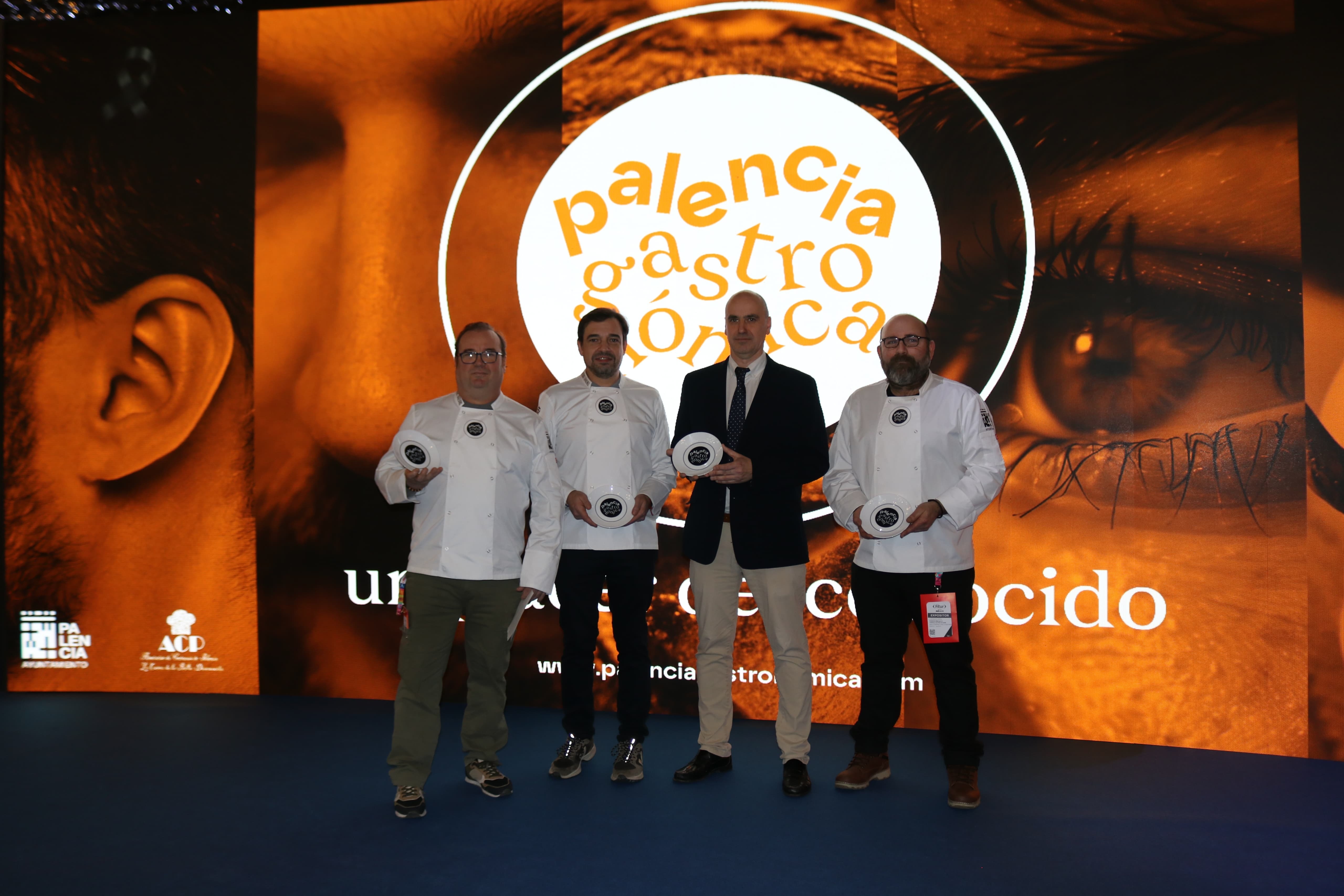 El sello identifica tres platos como patrimonio culinario irrenunciable que todos los establecimientos adheridos se comprometen a preservar y ofrecer: la menestra palentina, las patatas a la importancia y la leche frita. 