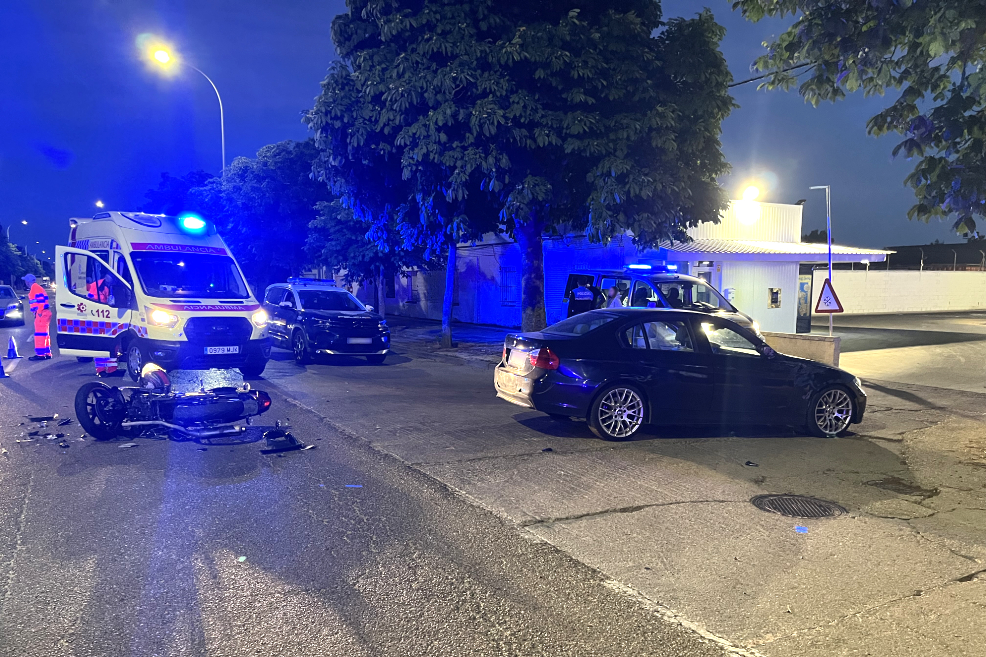 Accidente entre turismo y moto
