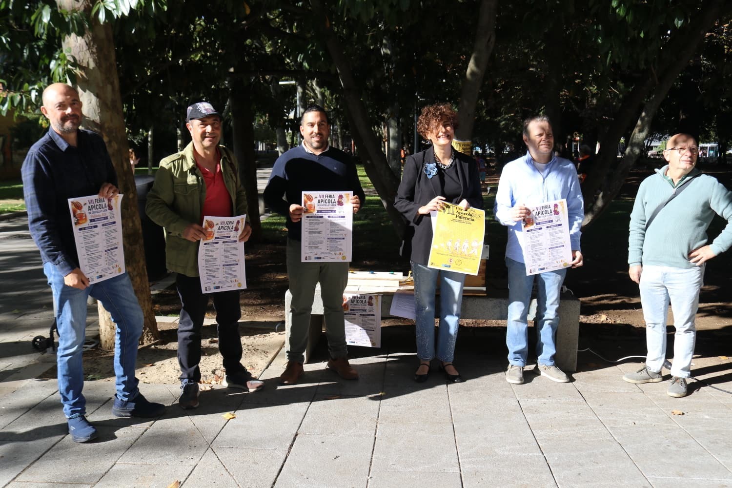 La cita reunirá empresas y profesionales del sector, conferencias técnicas, degustaciones, actividades infantiles y propuestas divulgativas, entre ellas una novedosa colmena interactiva que permitirá escuchar y comprender los diferentes sonidos de las abejas.