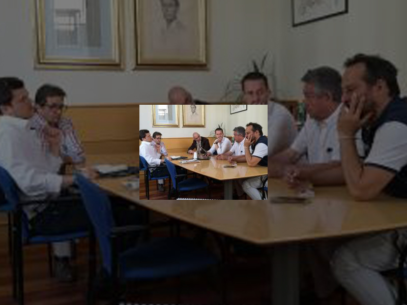 Imagen El Patronato Municipal de Deportes estudiará que el Palencia Cristo Atlético y CD La Salle unifiquen en El Otero la actividad ordinaria de sus 13 equipos