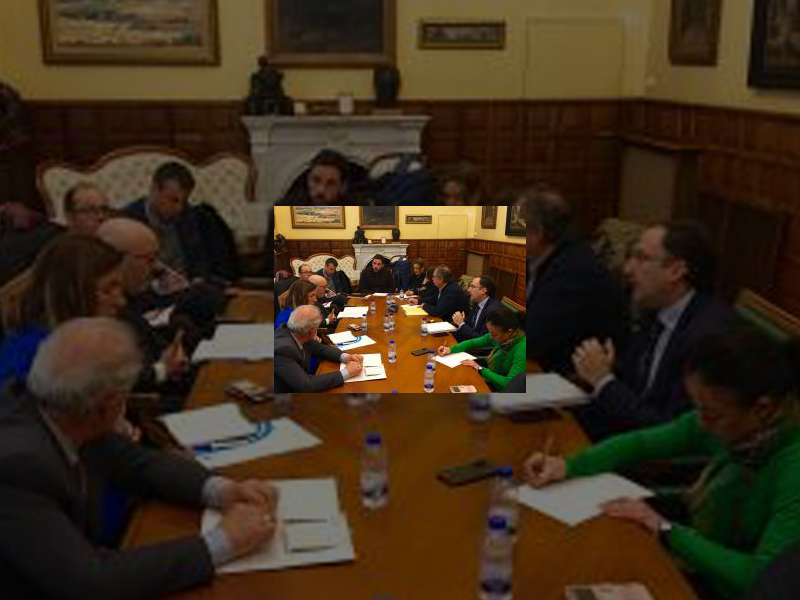 Imagen Ayuntamiento y Diputación solicitarán dictamen al Consejo Consultivo para dirimir el contencioso de la Calle Jardines