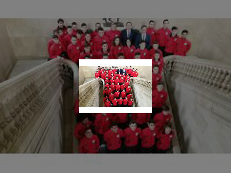 Imagen El Alcalde recibió en el Ayuntamiento a los integrantes de los combinados regionales Sub-16 y Sub-18 de fútbol masculino que disputarán estos días en Palencia la I Fase del Campeonato de España