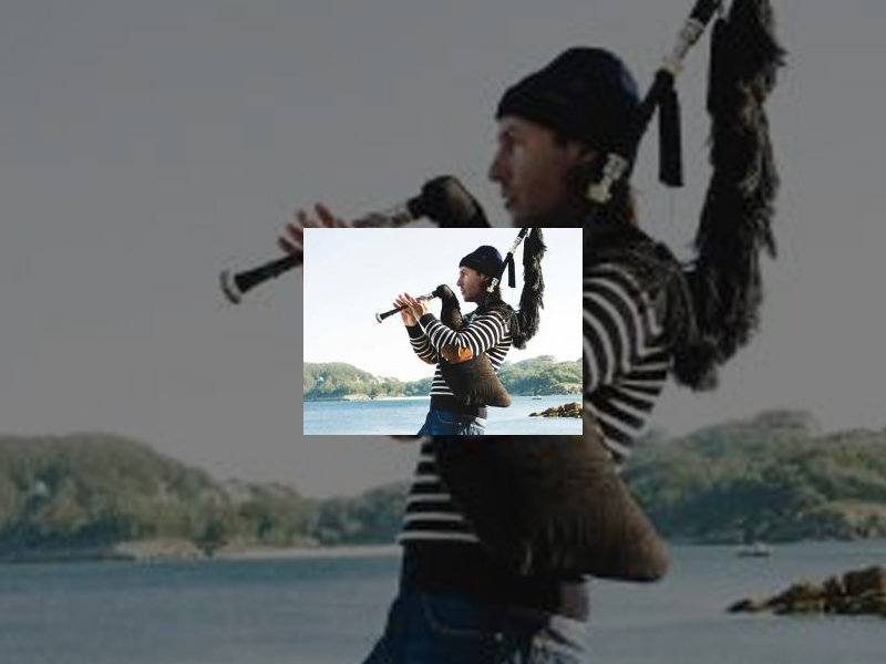 Imagen El gaitero Carlos Núñez vuelve mañana al Teatro Principal con ‘La Hermandad de los Celtas’