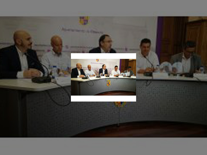 Imagen El Ayuntamiento destina 15.300 euros para la que los clubes de rugby, natación y piragüismo sigan promocionando la práctica deportiva entre los más jóvenes