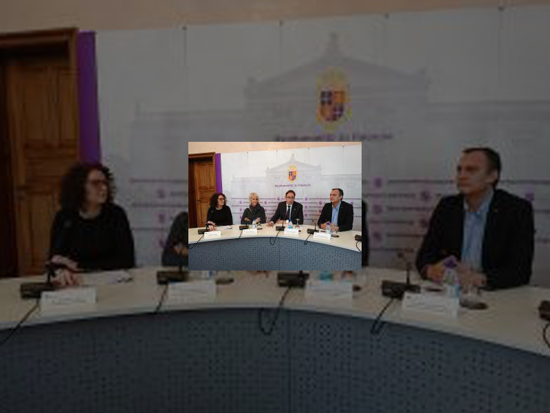 Imagen La ciudad de Palencia se ha propuesto que ningún abuelo esté sólo durante las Fiestas de Navidad