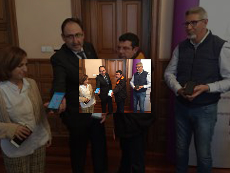 Imagen El taxi de Palencia se suma al carro de las nuevas tecnologías y presenta una aplicación móvil para poder utilizar sus servicios