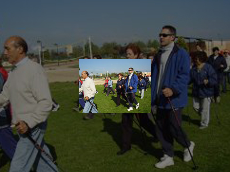 Imagen Andando por Palencia arrancó en la jornada de hoy con 100 participantes y prevé un total de cuatro recorridos distintos hasta el próximo 25 de noviembre