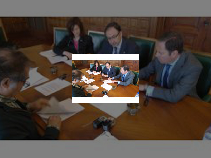 Imagen El Ayuntamiento suscribe préstamos por valor de 2,8 millones de euros para acometer la financiación del Plan de Inversiones