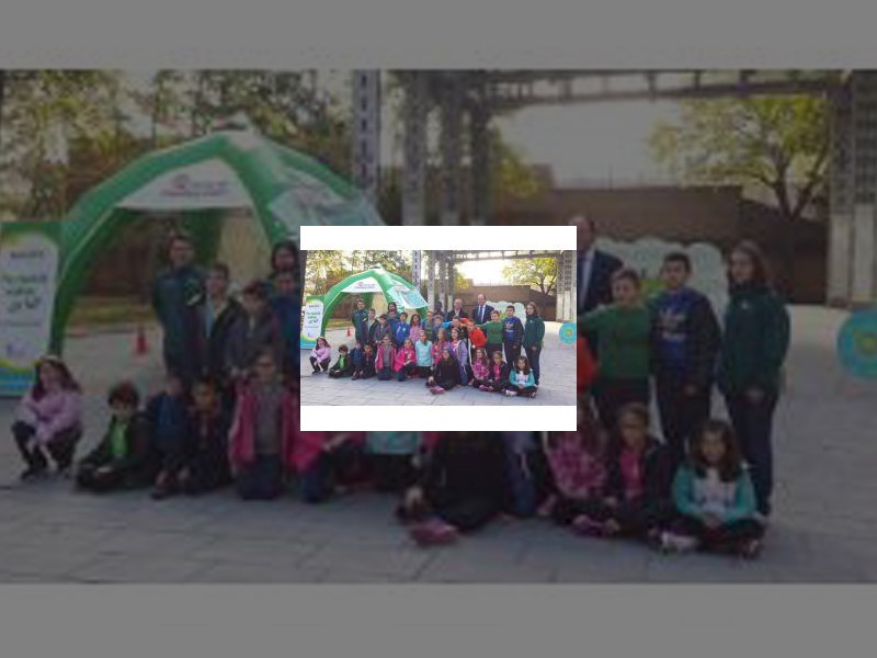 Imagen Ayuntamiento, Junta y Ecovidrio presentan la campaña de sensibilización sobre reciclado de vidrio ‘Bienvenido al Planeta de Mr. Iglú’