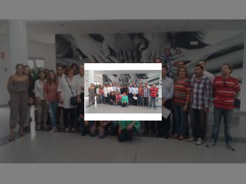 Imagen Alcalde y delegado territorial entregan los diplomas a los participantes del programa Mixto de Formación y Empleo ‘Palencia en verde’