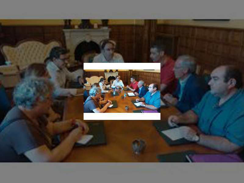 Imagen El Alcalde se compromete a intensificar la participación de la FAVPA en la actividad municipal