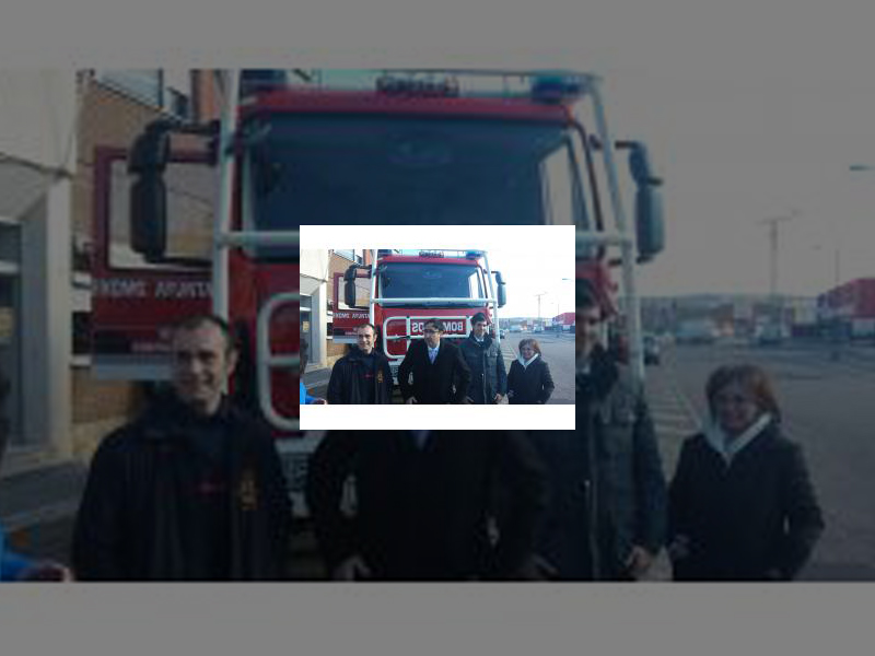 Imagen El Parque de Bomberos de Palencia cuenta desde hoy con el primer Magirus forestal que llega a España con seis plazas y sistema antivuelco completo