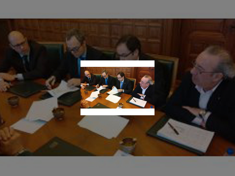 Imagen El Alcalde de Palencia suscribió con el BBVA la refinanciación del penúltimo crédito por valor de 1,6 millones de euros.