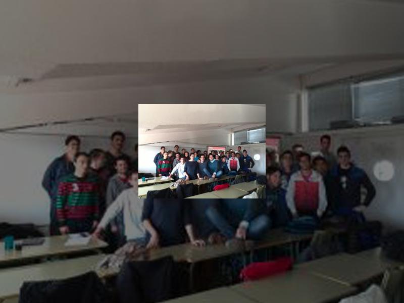 Imagen Participantes del Programa YUZZ muestran el camino del emprendimiento a los estudiantes del CFIP Camino de La Miranda