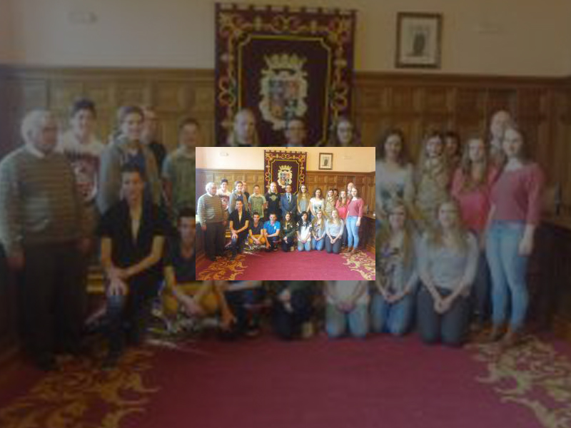 Imagen El concejal de Deportes recibió en el Ayuntamiento a un grupo de alumnos procedentes del Raayland College de Venray