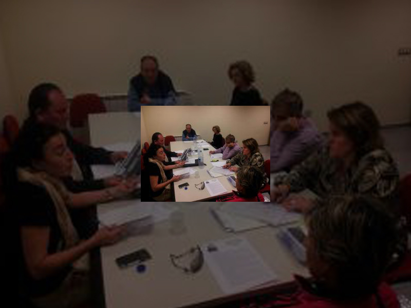 Imagen El edil de Barrios inició ayer en San Pablo y Santa Marina una ronda de reuniones con las Asociaciones de Vecinos para explicarles las actuaciones de 2014 