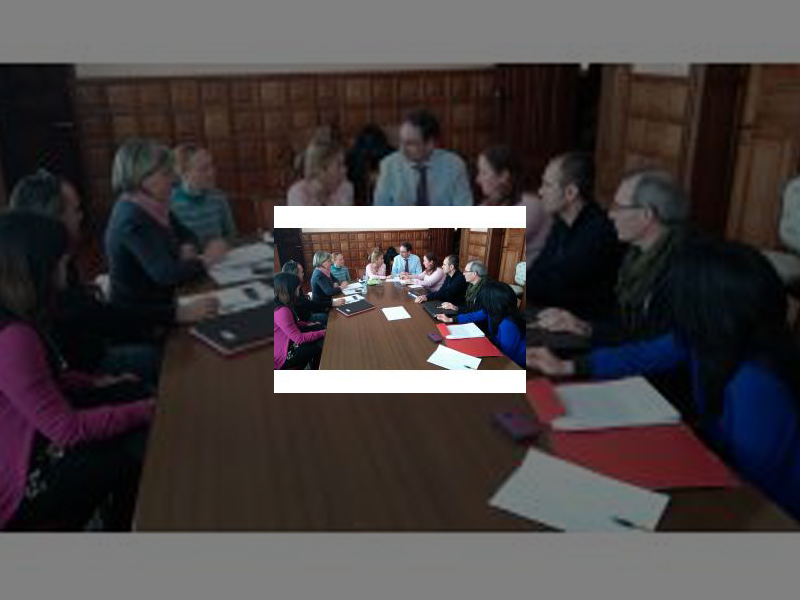 Imagen Ayuntamiento y Asociación de Vecinos del Barrio del Cristo se reúnen para coordinar la organización de las Fiestas de Santo Toribio