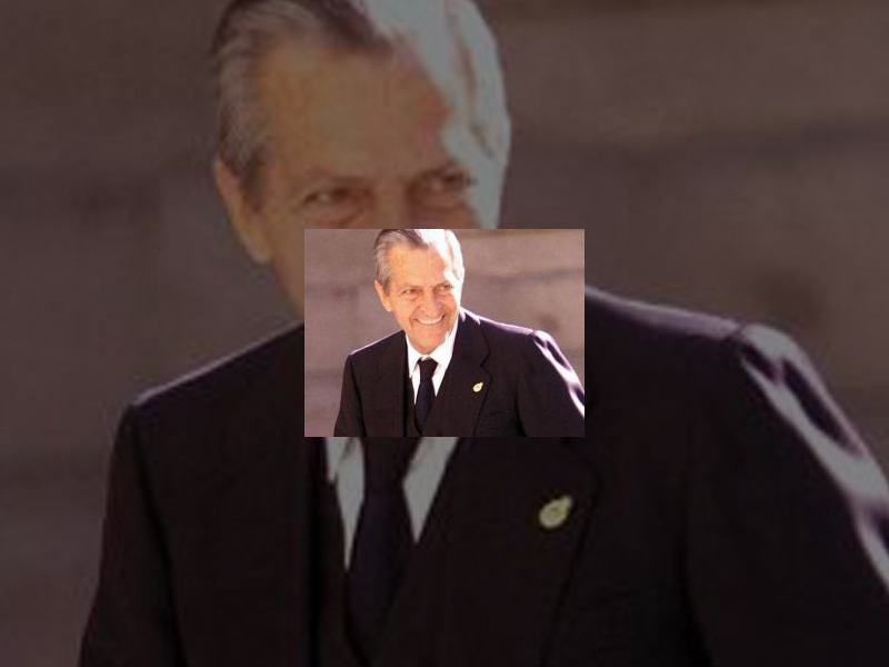 Imagen Ayuntamiento y Diputación muestran sus condolencias a la familia del ex presidente del Gobierno, Adolfo Suárez