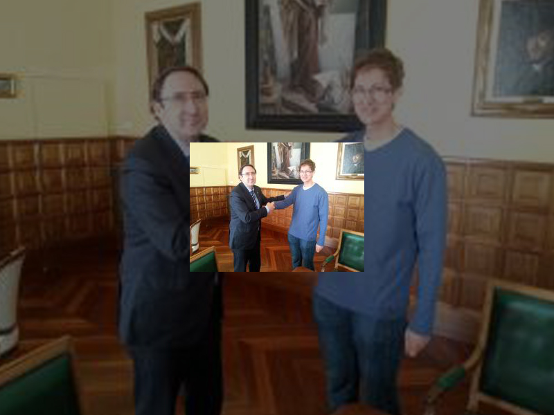 Imagen Alcalde y presidente de FAVPA acuerdan que sea la federación la que gestione la información relativa a las respectivas asociaciones de vecinos