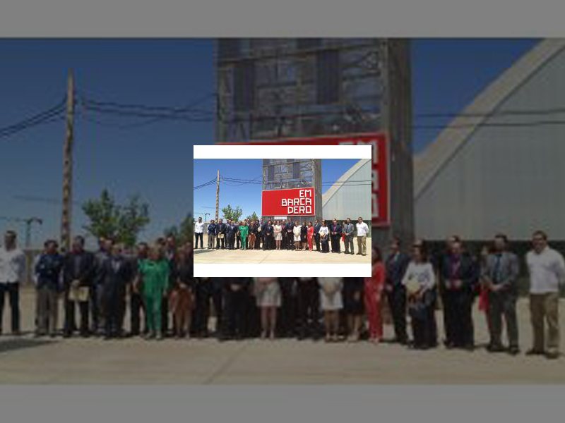 Imagen foto-familia-asamblea-reci