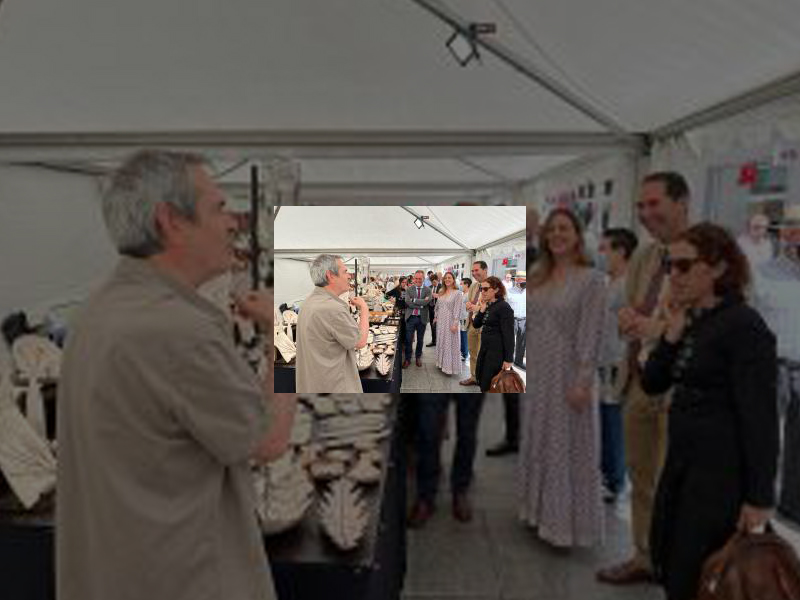 Imagen La Muestra de Cerámica celebra su trigésimo quinta edición con 21 talleres artesanos venidos de diferentes lugares de España.