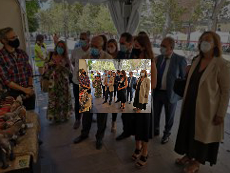 Imagen FOACAL y Concejalía de Cultura traen hasta el Paseo de Salón la XXI Feria de Artesanía con la participación de 26 expositores llegados de siete comunidades autónomas diferentes