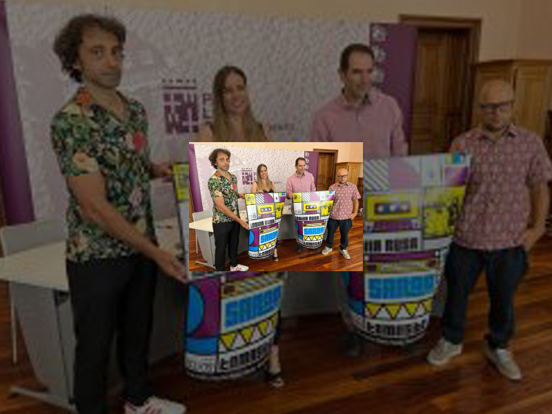 Imagen Las fiestas de San Antolín incorporan una nueva iniciativa para animar el mediodía: “Sarao Vermut” con Ladilla Rusa y Tomasito en la Plaza de San Miguel