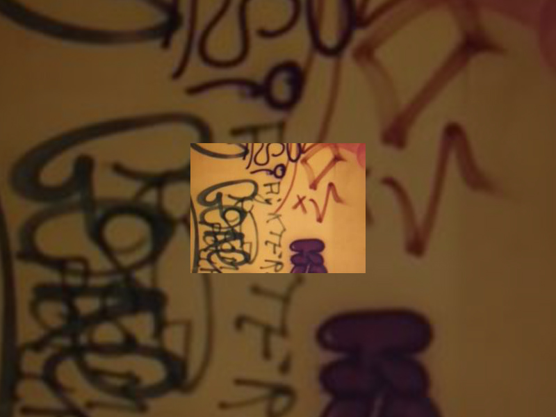 Imagen Agentes de la Policía Local de Palencia interceptan en la Plaza de Europa a dos &#039;graffiteros&#039; en plena acción