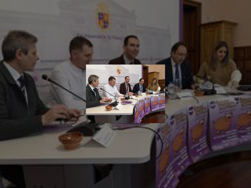 Imagen La Fiesta de Las Candelas volverá a llenar Plaza Mayor y San Francisco entre los días 31 de enero y 3 de febrero gracias a una nueva edición del mercado tradicional