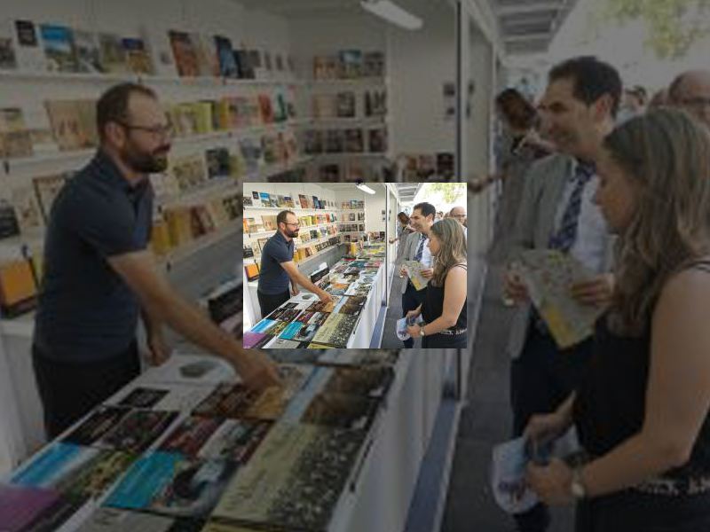 Imagen La XLIII Feria del Libro se consolida como el evento cultural más longevo de la historia de las Fiestas de San Antolín Palencia con 19 expositores y un vasto programa de firma de libros y de actividades infantiles