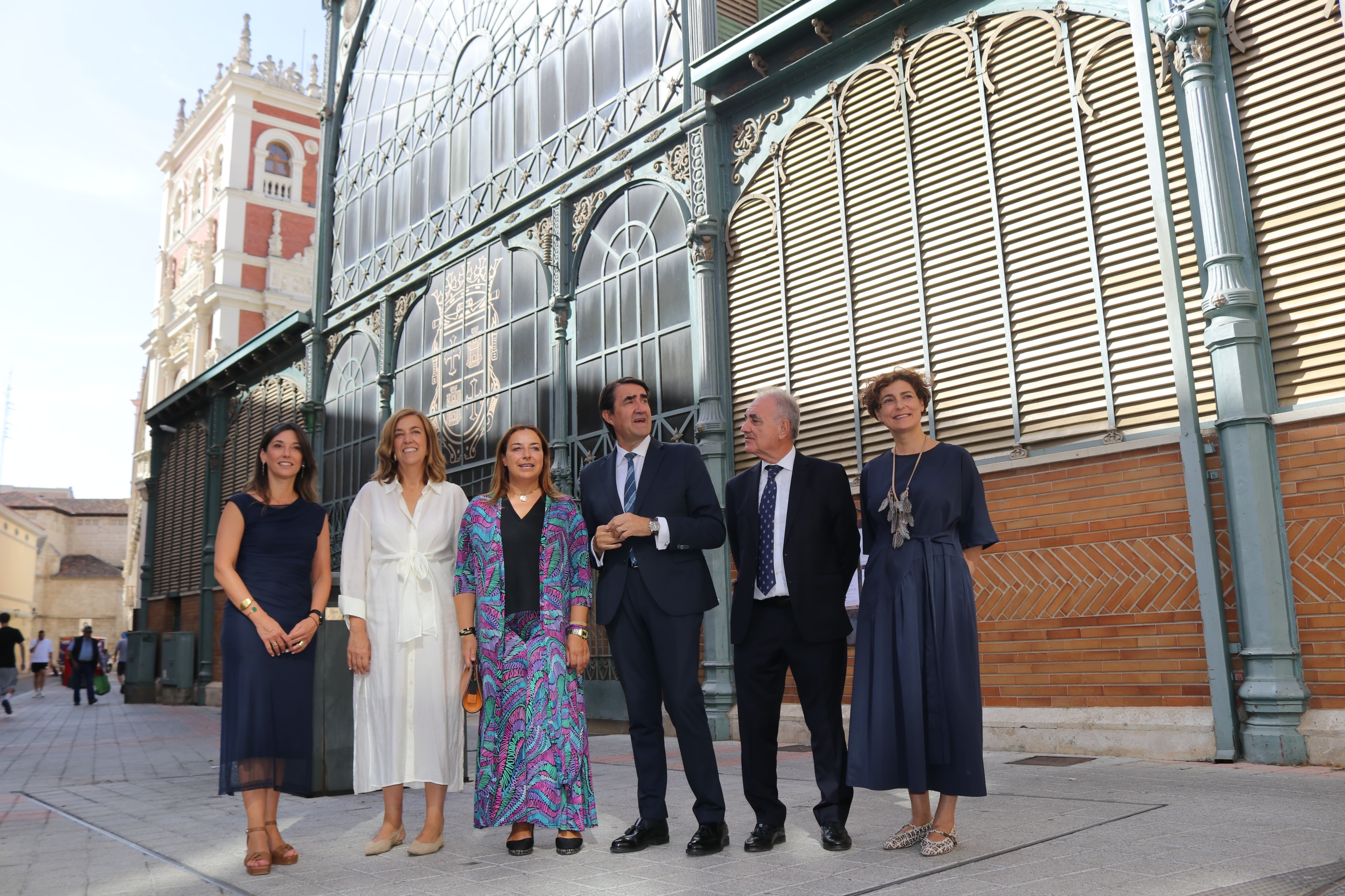 El Ayuntamiento recibe una subvención de 17.650 euros de la Junta para desarrollar actuaciones de promoción, dinamización y modernización. Concretamente, el proyecto cuenta con un presupuesto total de 23.534 euros, el Consistorio asume la diferencia.
