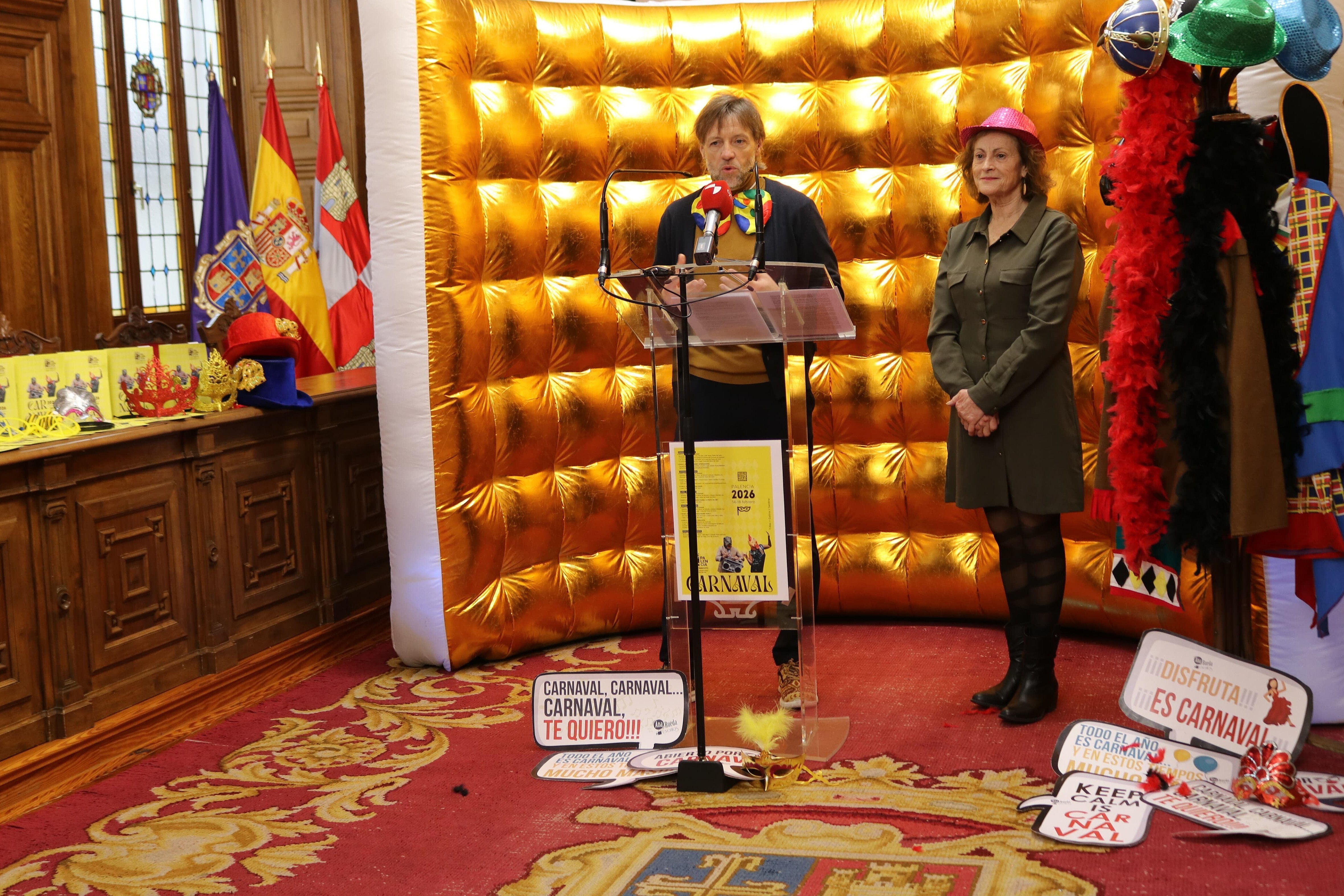 Cuatro carrozas, dos charangas, tres espectáculos de animación y dos batucadas participarán el próximo sábado 14 de febrero, a partir de las 18:30 h, en un desfile donde se repartirán 4.900 euros en premios.