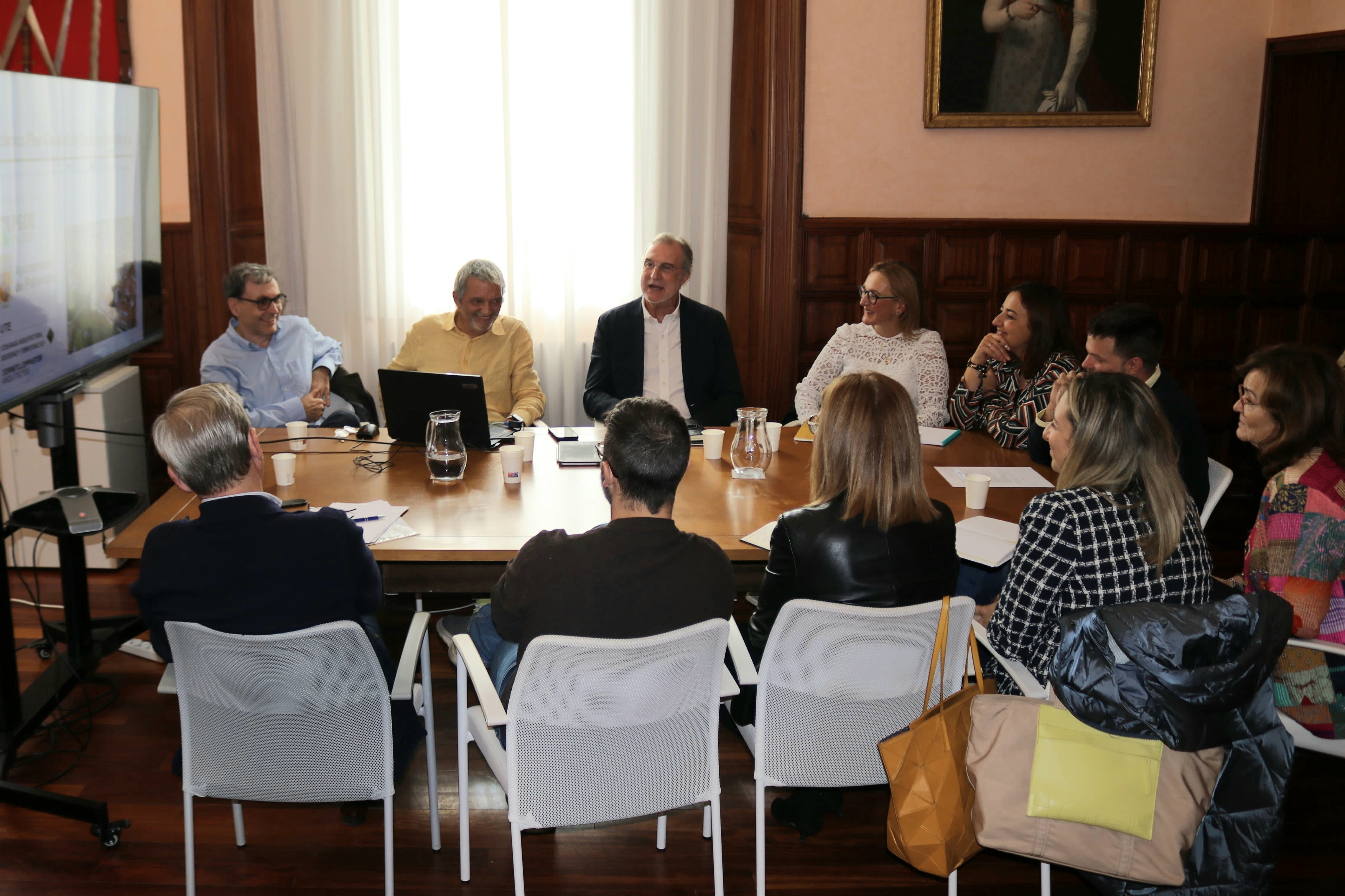 El encuentro ha servido para exponer las principales características del Plan y la metodología a utilizar para su elaboración.