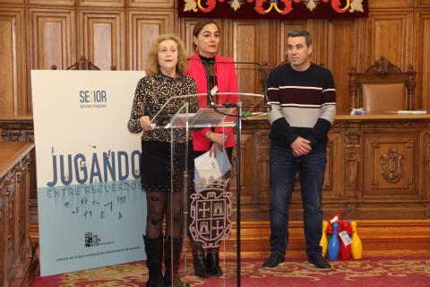 Un momento de la presentación en el salón de plenos del Ayuntamiento.