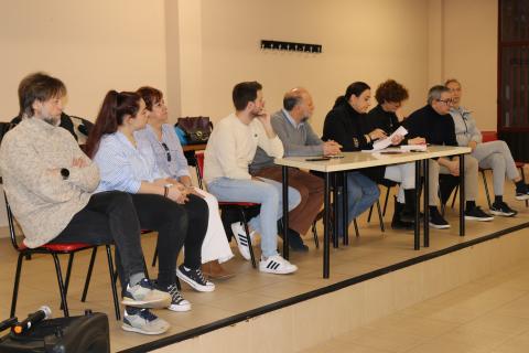 El equipo de Gobierno contestó a sus preguntas y atendió sus peticiones.