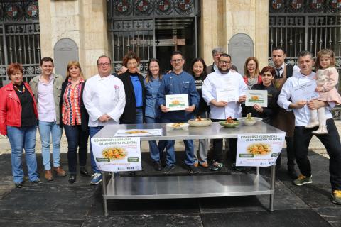 Foto de familia I Concurso de la Menestra Palentina.