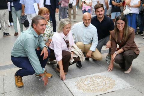 FOTO DE FAMILIA PASEO FAMA 2