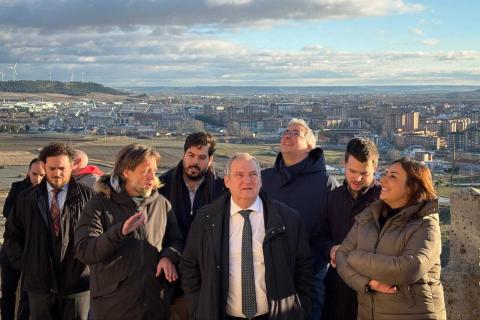 Hureu conoció sobre el terreno donde se van a llevar a cabo esas mejoras.