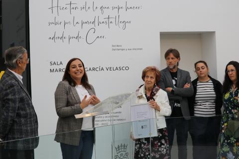 Durante el acto de inauguración, la alcaldesa de Palencia, Miriam Andrés, subrayó el sentido del homenaje y su proyección en el tiempo.