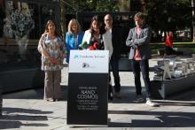 •	La muestra, que podrá verse en el Parque del Salón de Isabel II hasta el 11 de octubre, incluye 36 imágenes en blanco y negro que fusionan arte y ciencia.